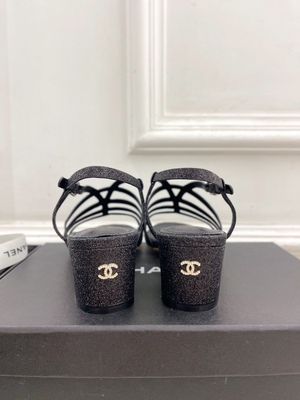 CHANEL BLACK ROMAN 5 CM SANDALS