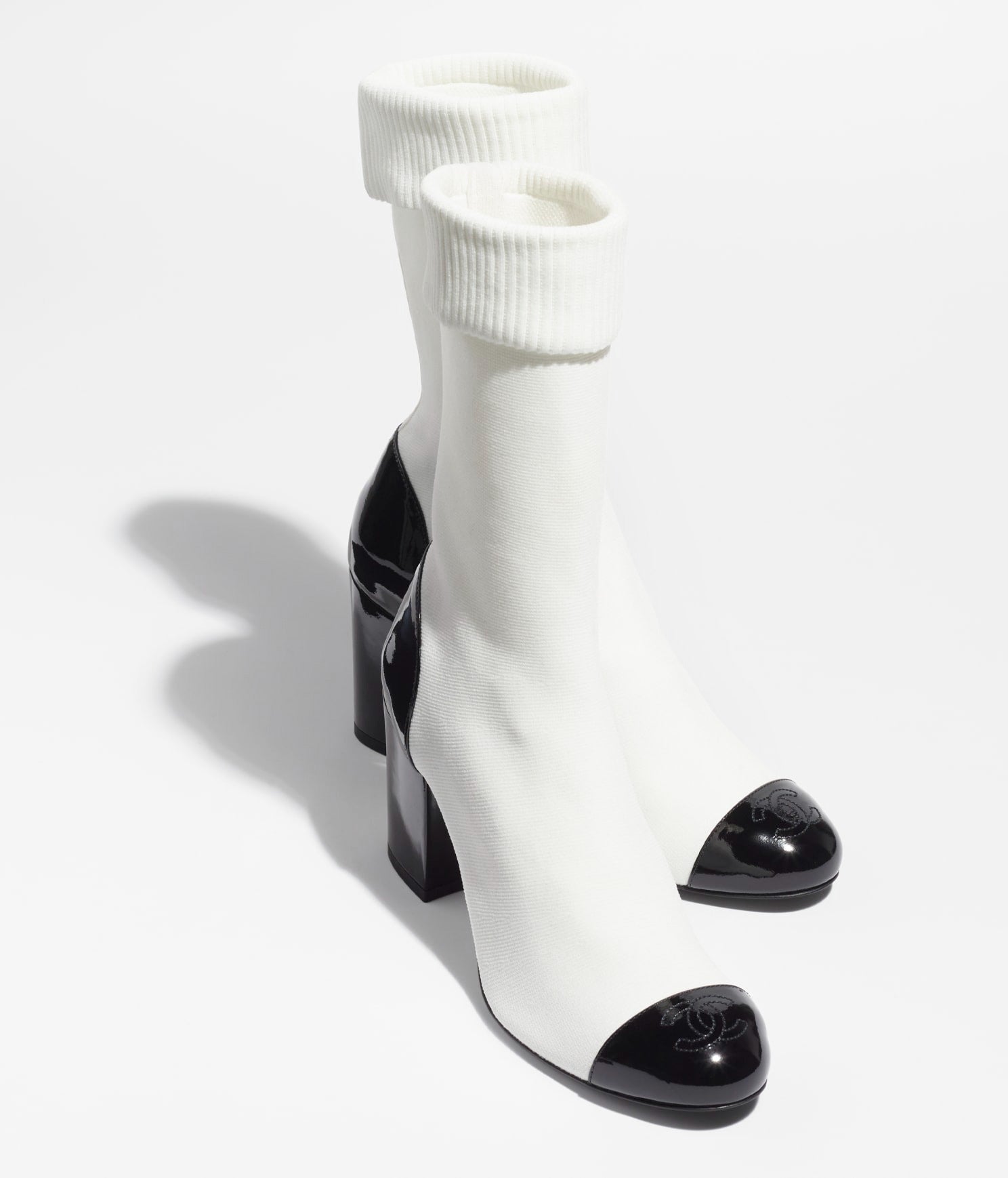 CHANEL SHORT BOOTS WHITE BLACK KNIT PATENT CALFSKIN