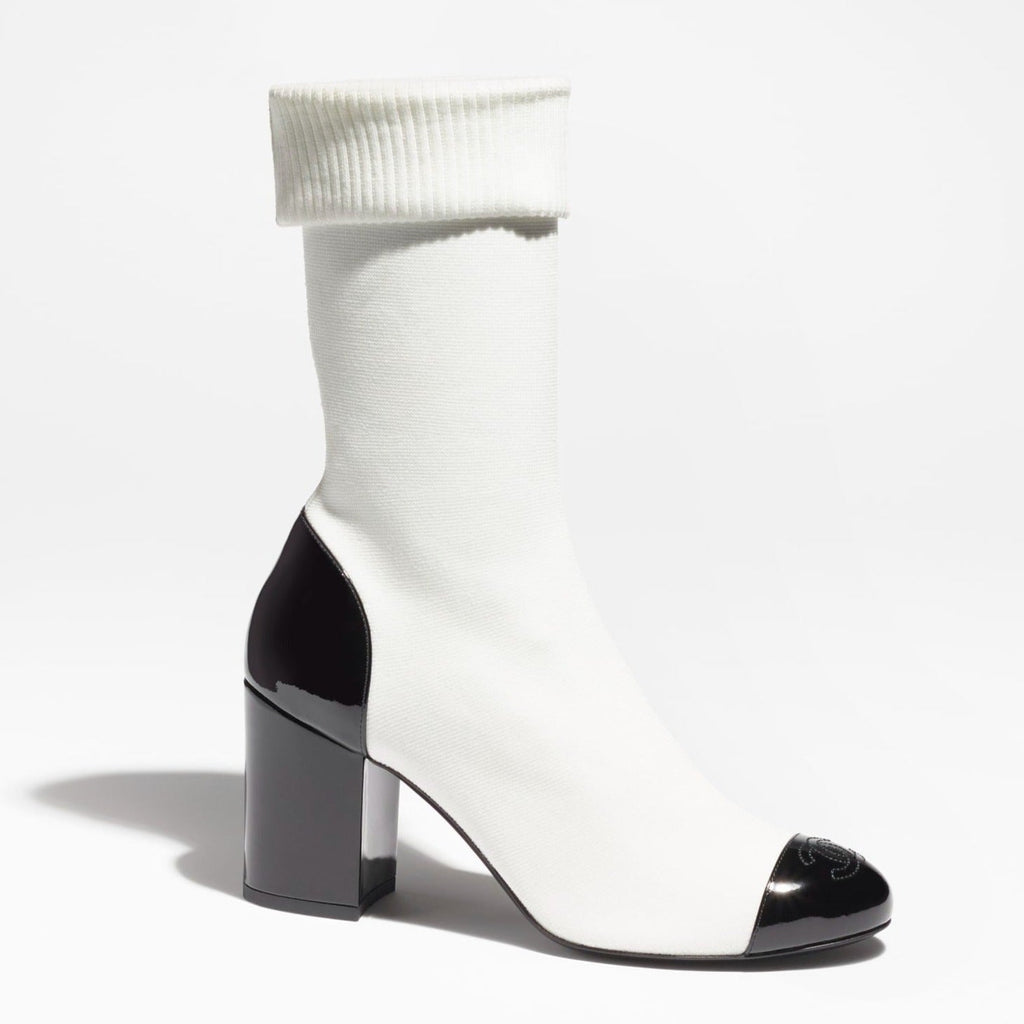 CHANEL SHORT BOOTS WHITE BLACK KNIT PATENT CALFSKIN