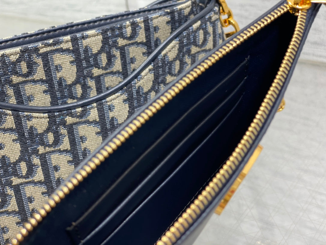 DIOR CD HOBO AVENUE 21CM BLUE OBLIQUE EMBROIDERY