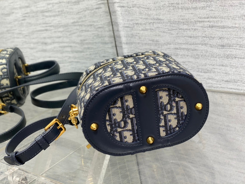 DIOR CD SIGNATURE VANITY 16CM BLUE OBLIQUE EMBROIDERY