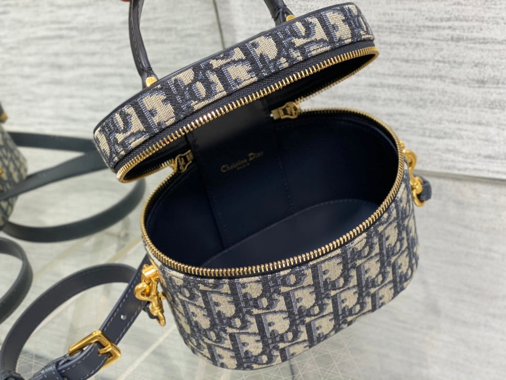 DIOR CD SIGNATURE VANITY 16CM BLUE OBLIQUE EMBROIDERY