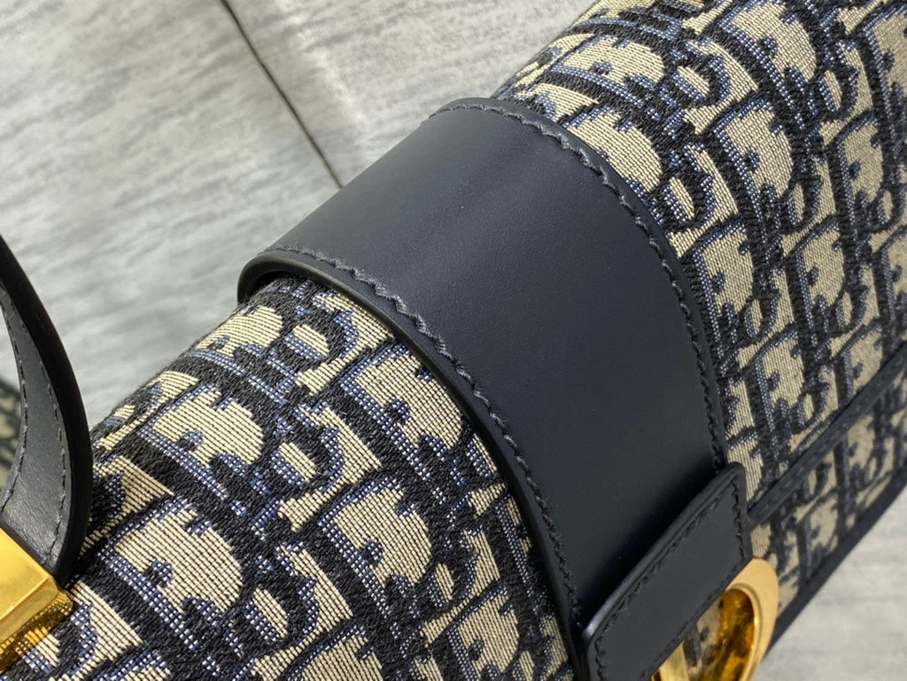 DIOR 30 MONTAIGNE 24CM BLUE OBLIQUE EMBROIDERY