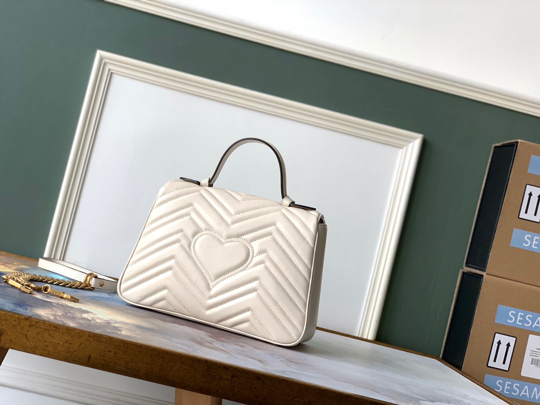 GUCCI Marmont 26.5cm White Calfskin Gold Hardware
