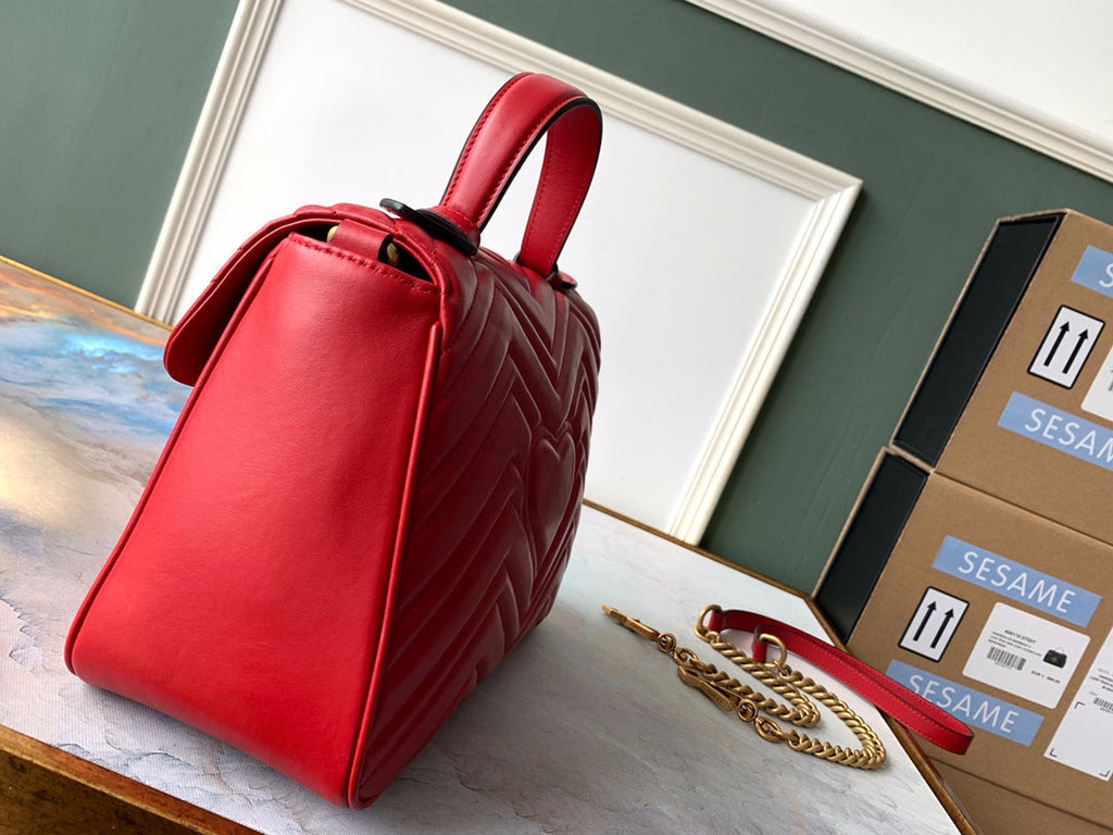 GUCCI Marmont 26.5cm Red Calfskin Gold Hardware