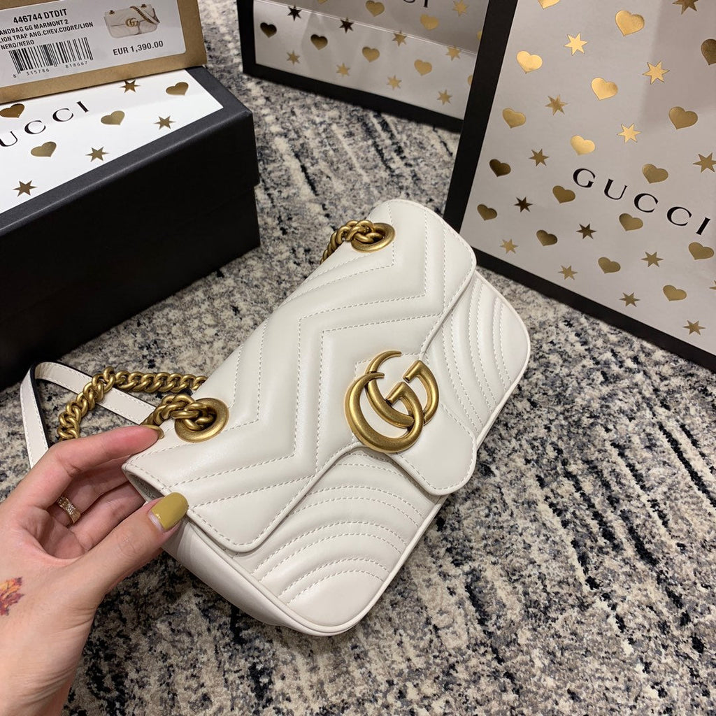 GUCCI Marmont 22cm White Calfskin Gold Hardware