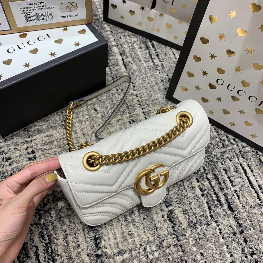 GUCCI Marmont 22cm White Calfskin Gold Hardware