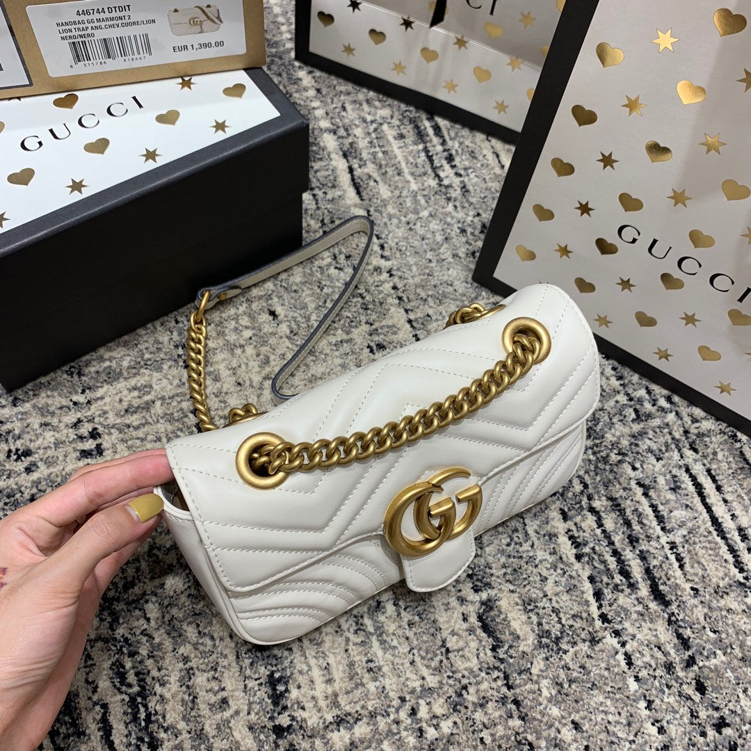 GUCCI Marmont 22cm White Calfskin Gold Hardware