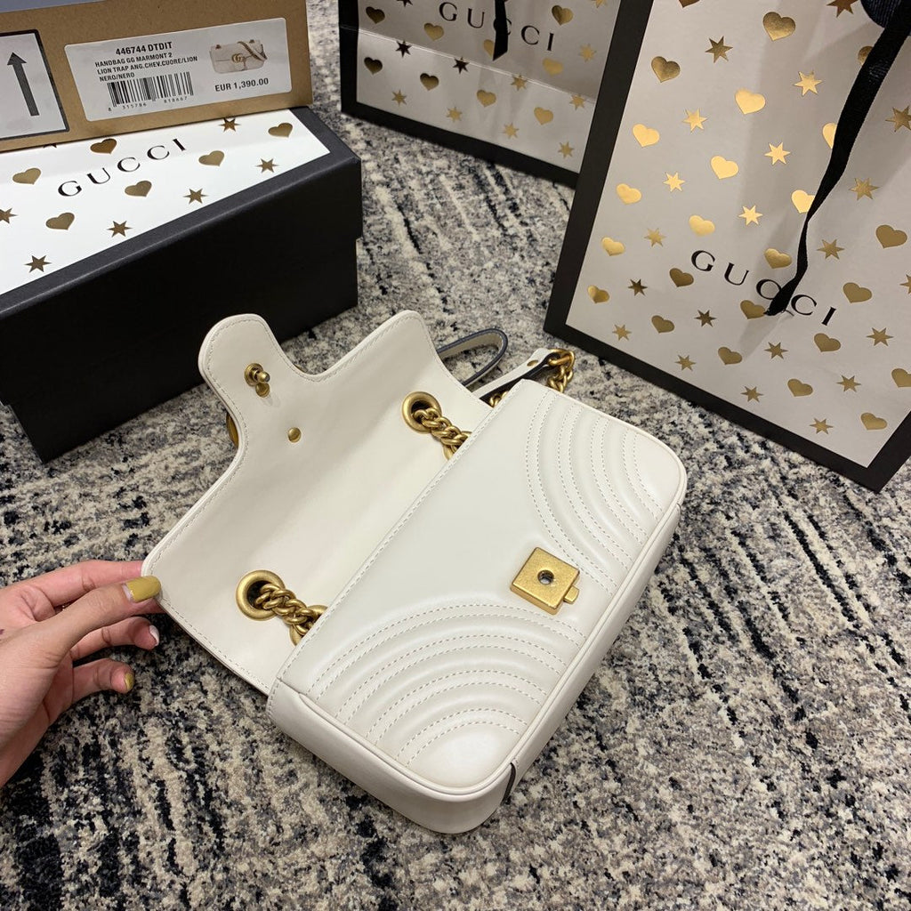 GUCCI Marmont 22cm White Calfskin Gold Hardware