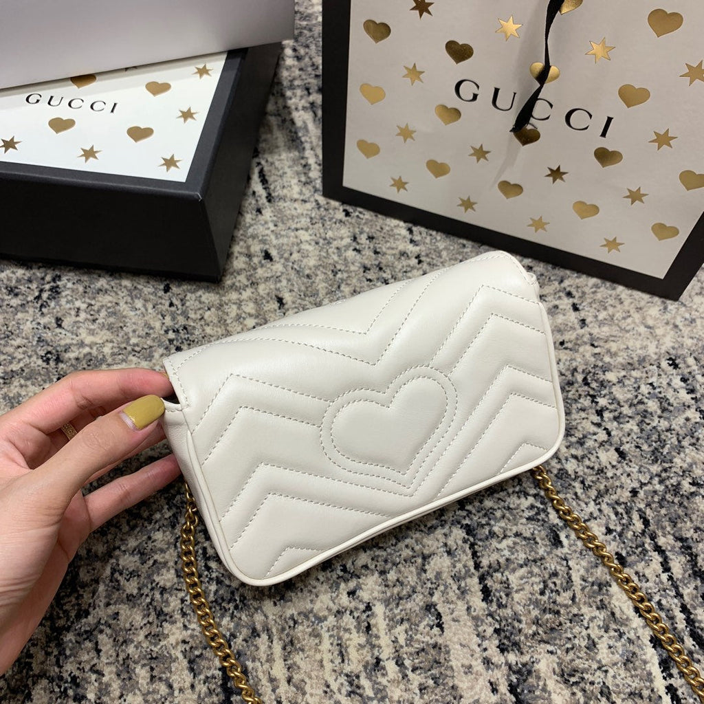 GUCCI Marmont Mini 16.5cm White Calfskin Gold Hardware