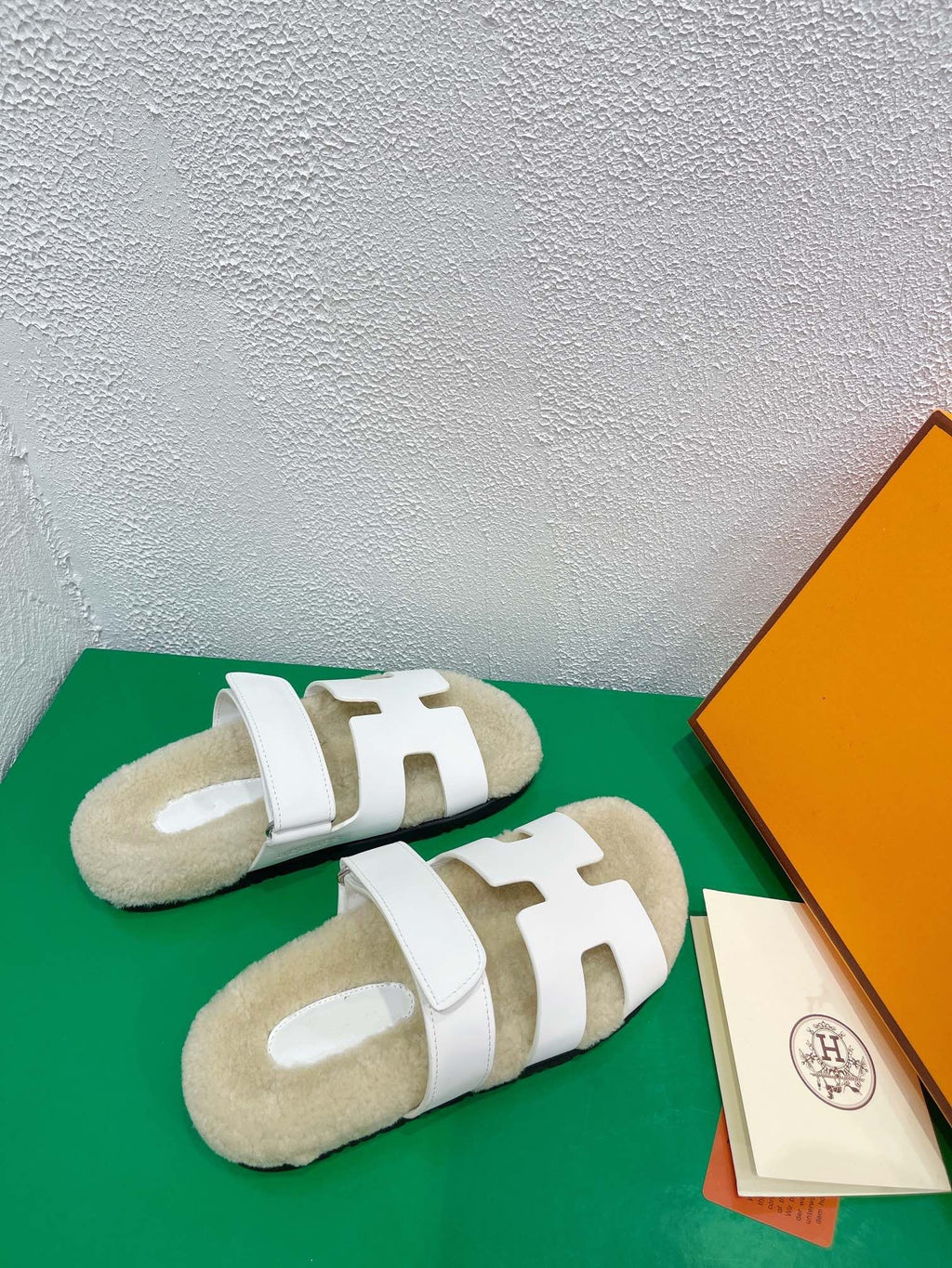 HERMES Chypre Sandal White shearling insole White goatskin lining