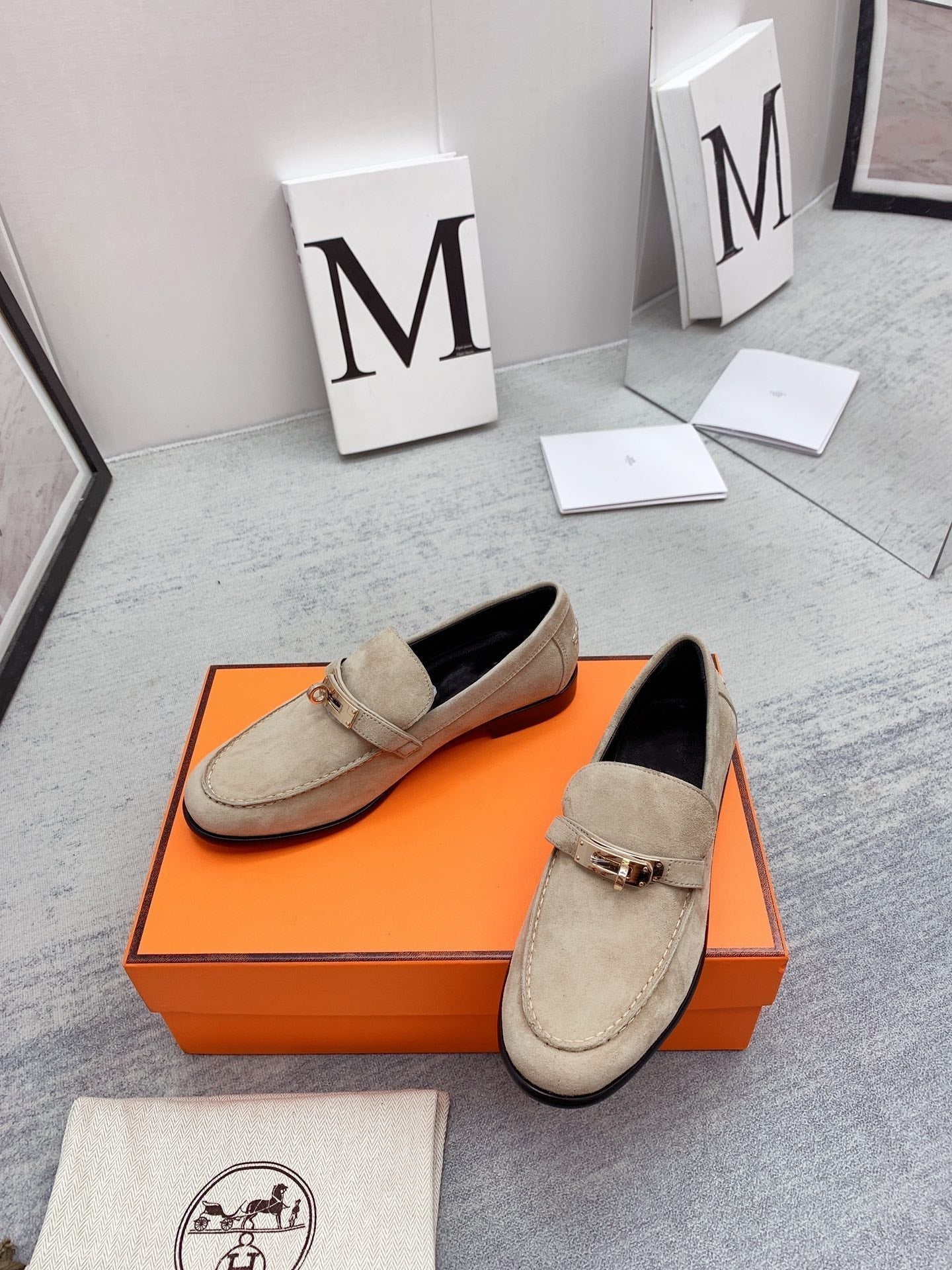 HERMES Destin Loafer Suede Beige
