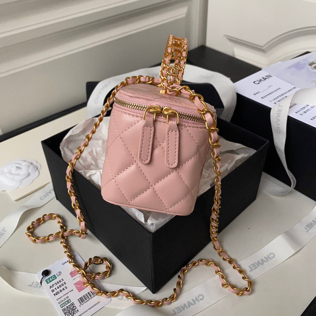 CHANEL Vanity Case 17cm Pink Lambskin Gold hardware
